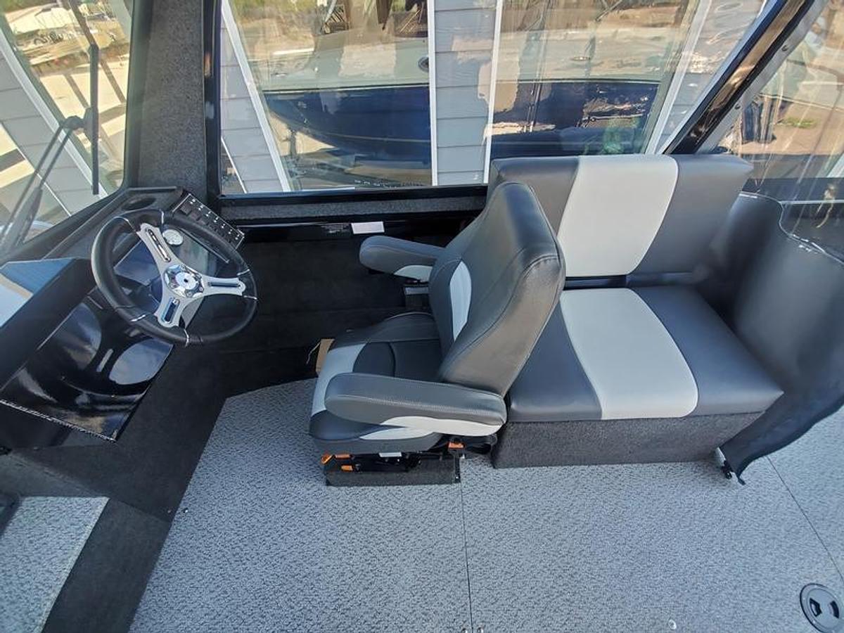 2023 Custom Weld 19/21 Wide Body OffShore Rigid Top