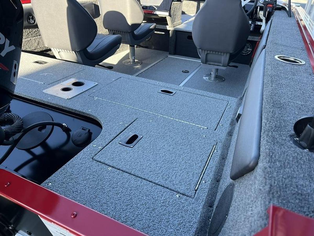 2026 Starweld SXT 17