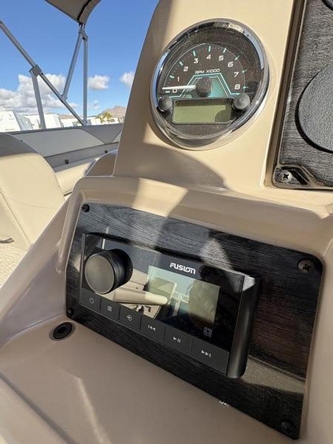 2026 Avalon Venture 85 Quad Lounger 25 FT