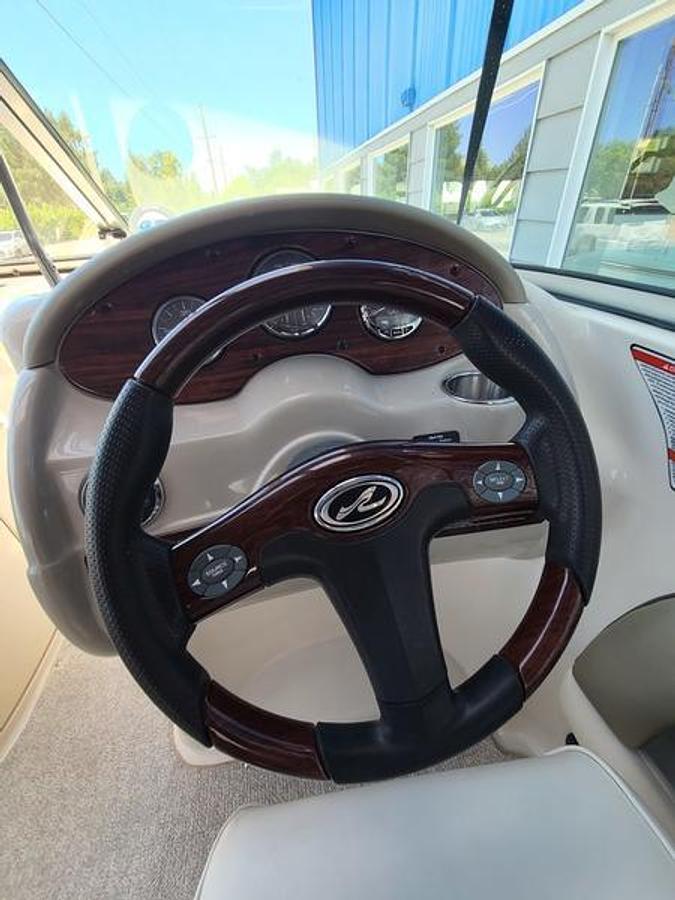 Used 2007 SeaRay 220 SUNDECK