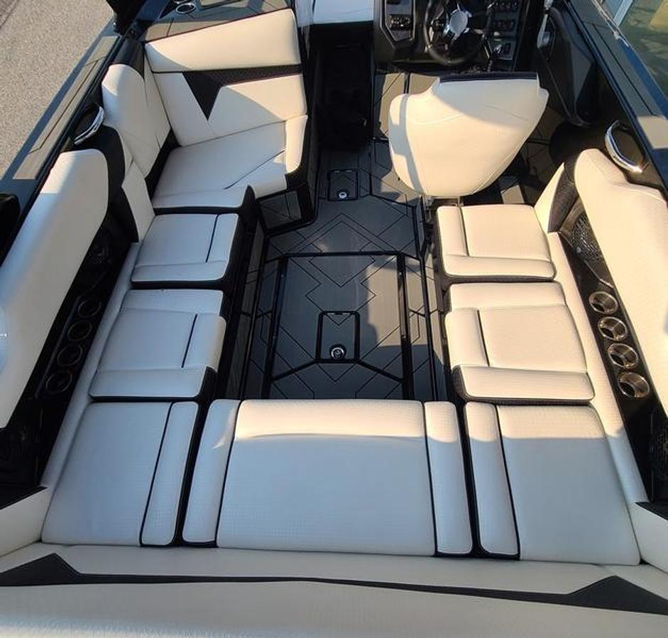 2026 Supreme Boats S220