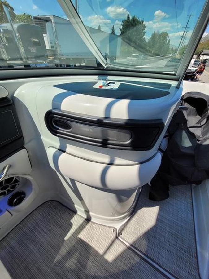 2024 Crownline 260 SS