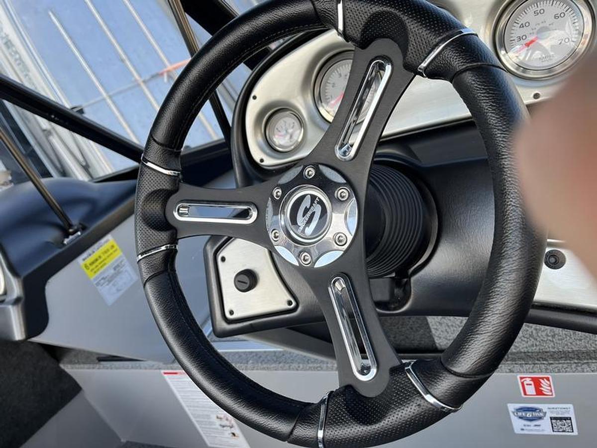 2026 Smoker Craft Osprey 162