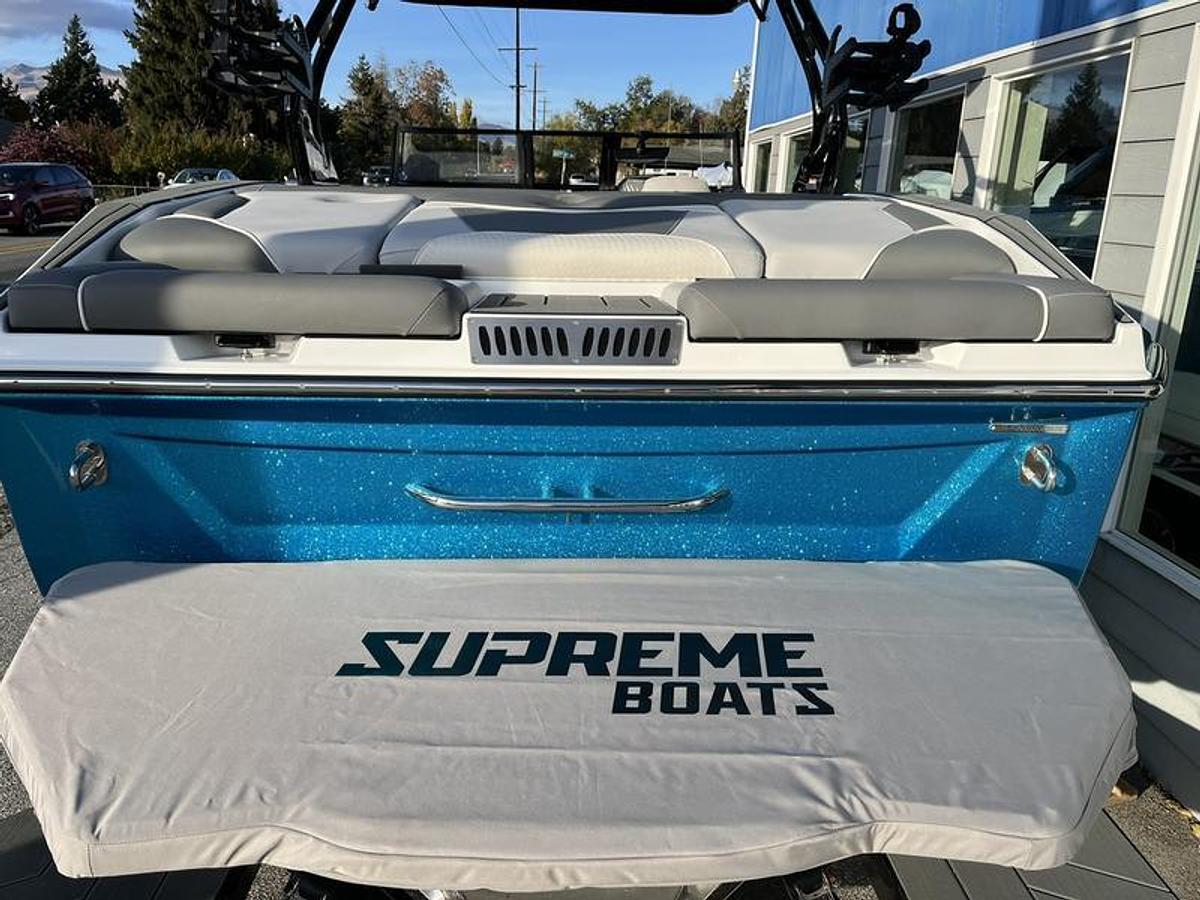 2026 Supreme Boats S240