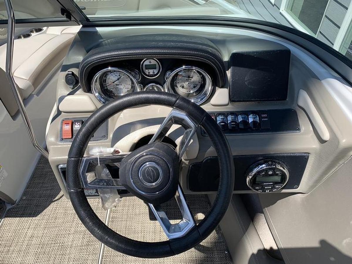 Used 2019 Crownline 215 SS