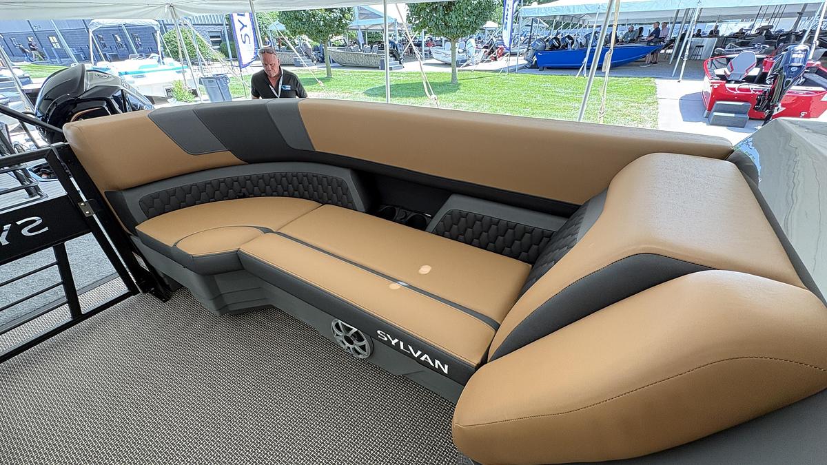 2027 Sylvan L5 SLZ