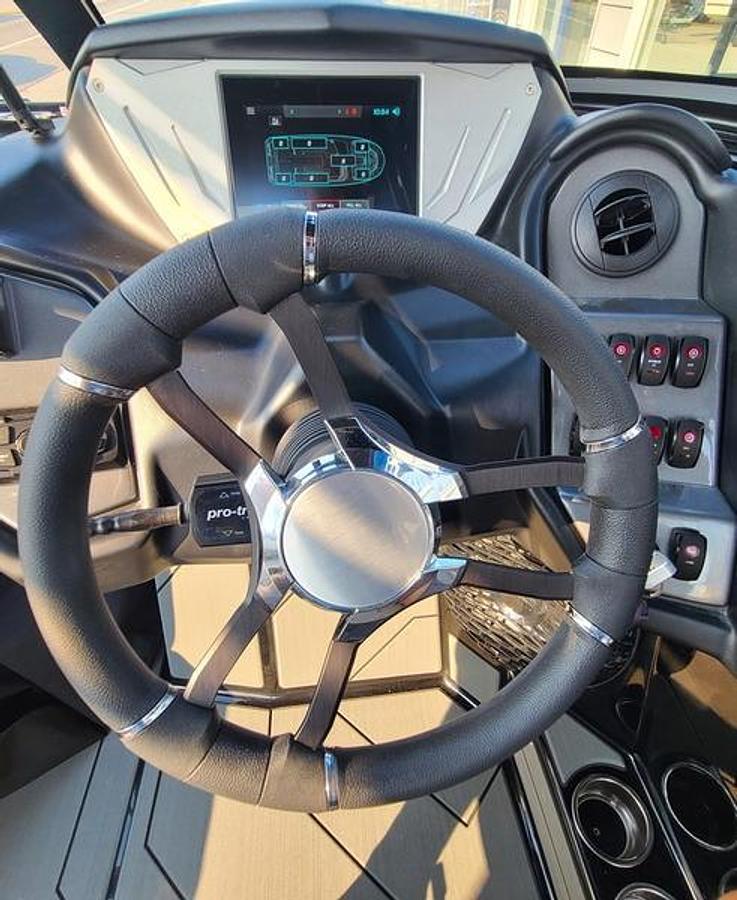 2026 Supreme Boats S220