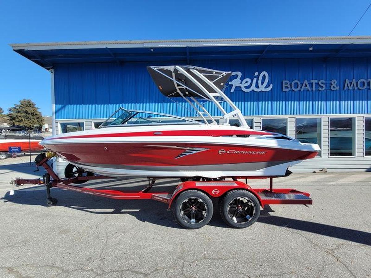 2024 Crownline 220 SS