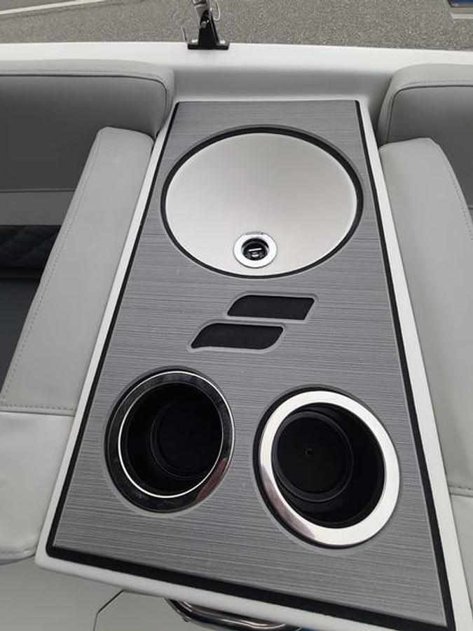 2026 Starcraft Marine SVX 191 OB