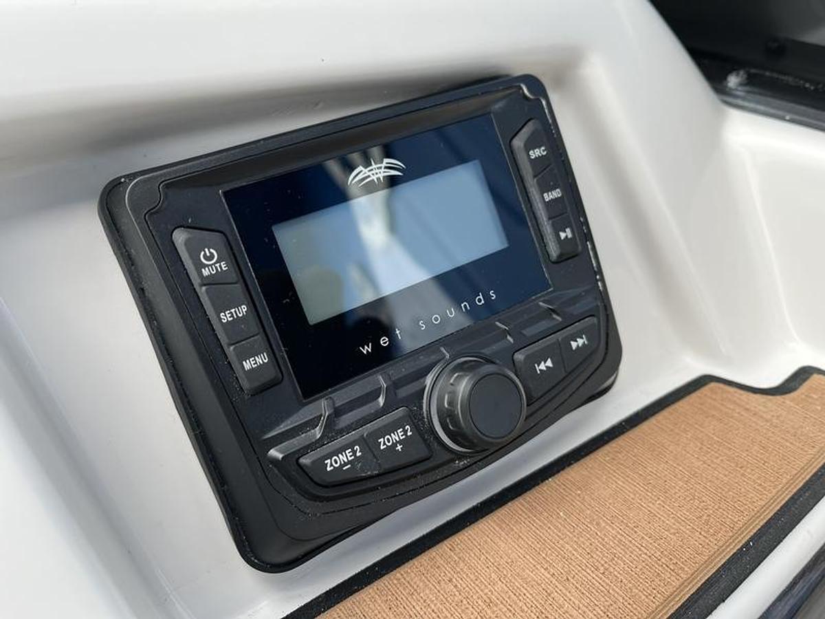 2025 Starcraft Marine SVX 230 OB