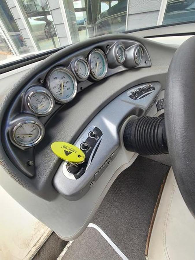 Used 2010 Bayliner Bowrider 195