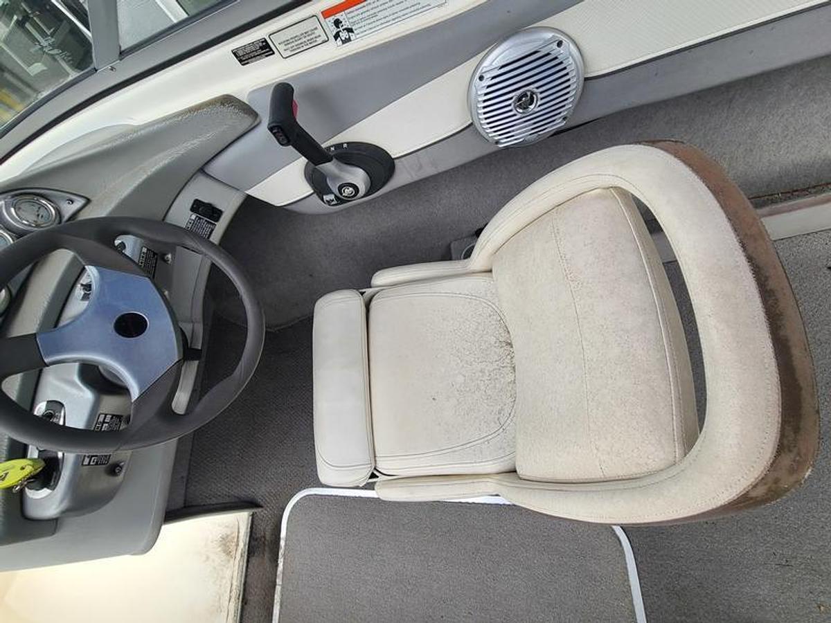 Used 2010 Bayliner Bowrider 195