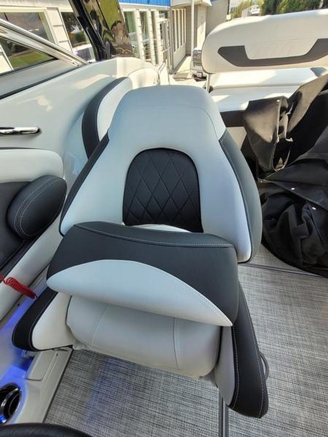 2024 Crownline 260 SS