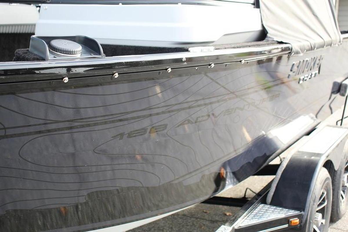 2025 Smoker Craft Adventurer 188 DC Pro