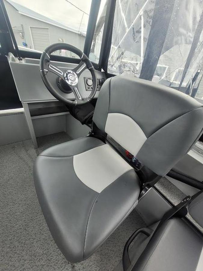 2025 Smoker Craft 162 Pro Tracer