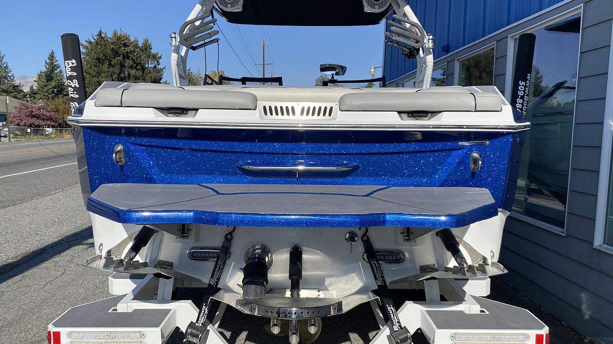 Used 2023 Supreme Boats S220