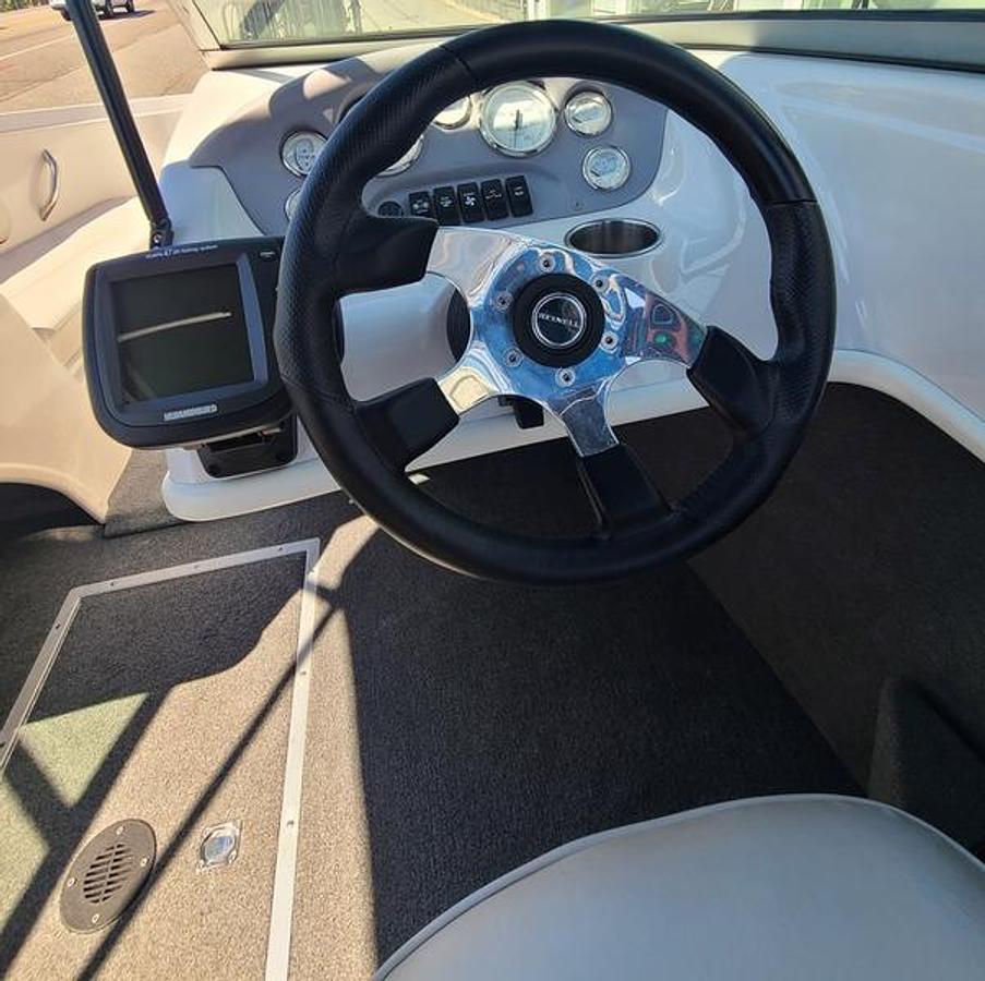 Used 2007 Reinell 197 LS