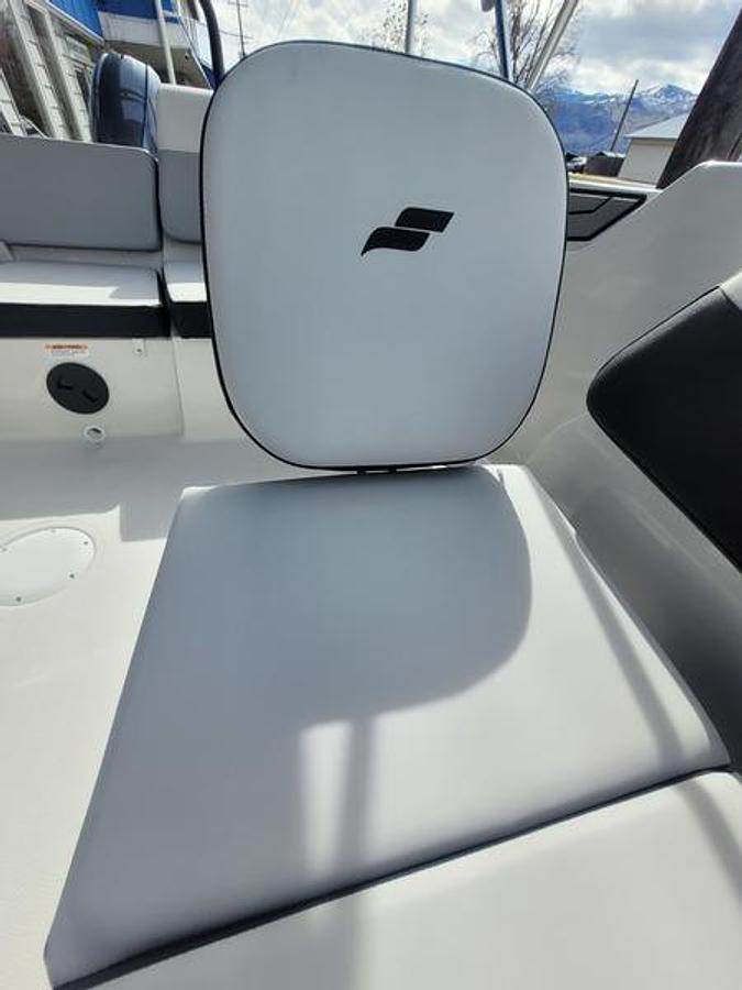 2025 Starcraft Marine SV OB 16 OB