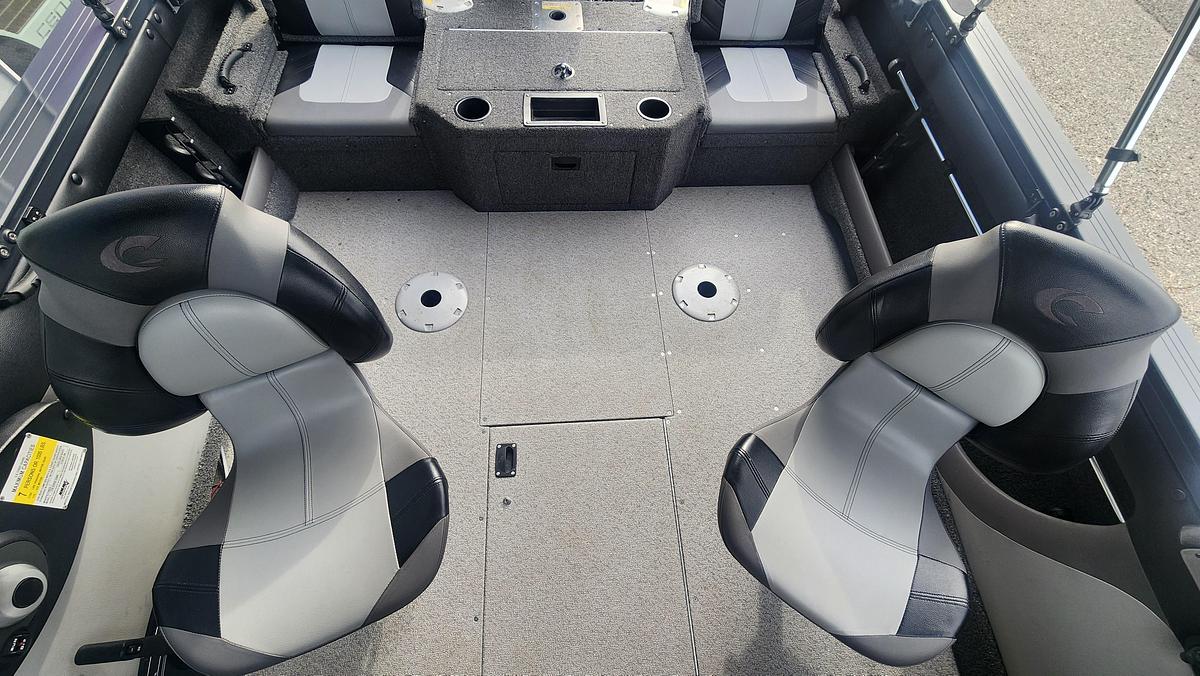 Used 2019 Crestliner 1750 Super Hawk