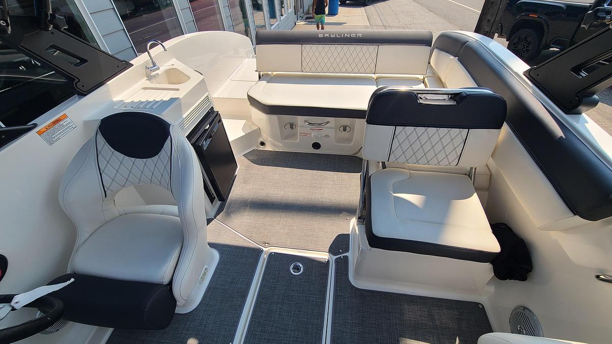 Used 2020 Bayliner DX 2250
