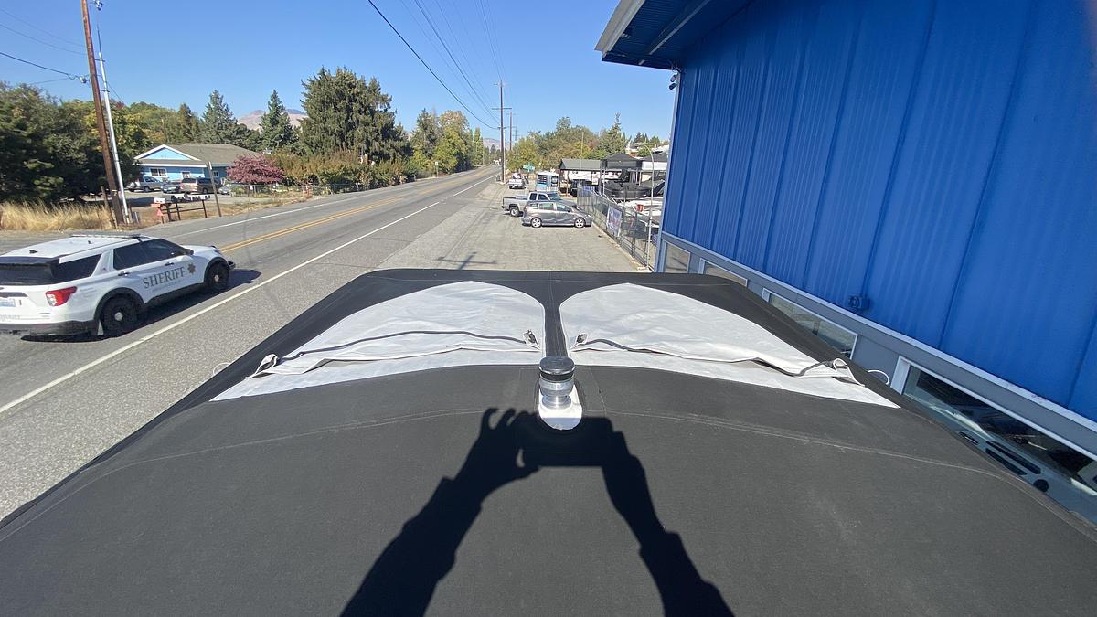 Used 2023 Supreme Boats S220
