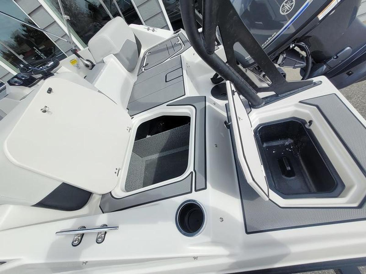 2025 Starcraft Marine SV OB 16 OB