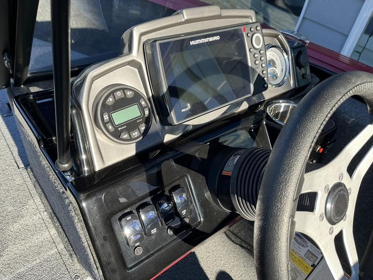 2026 Starweld SXT 17