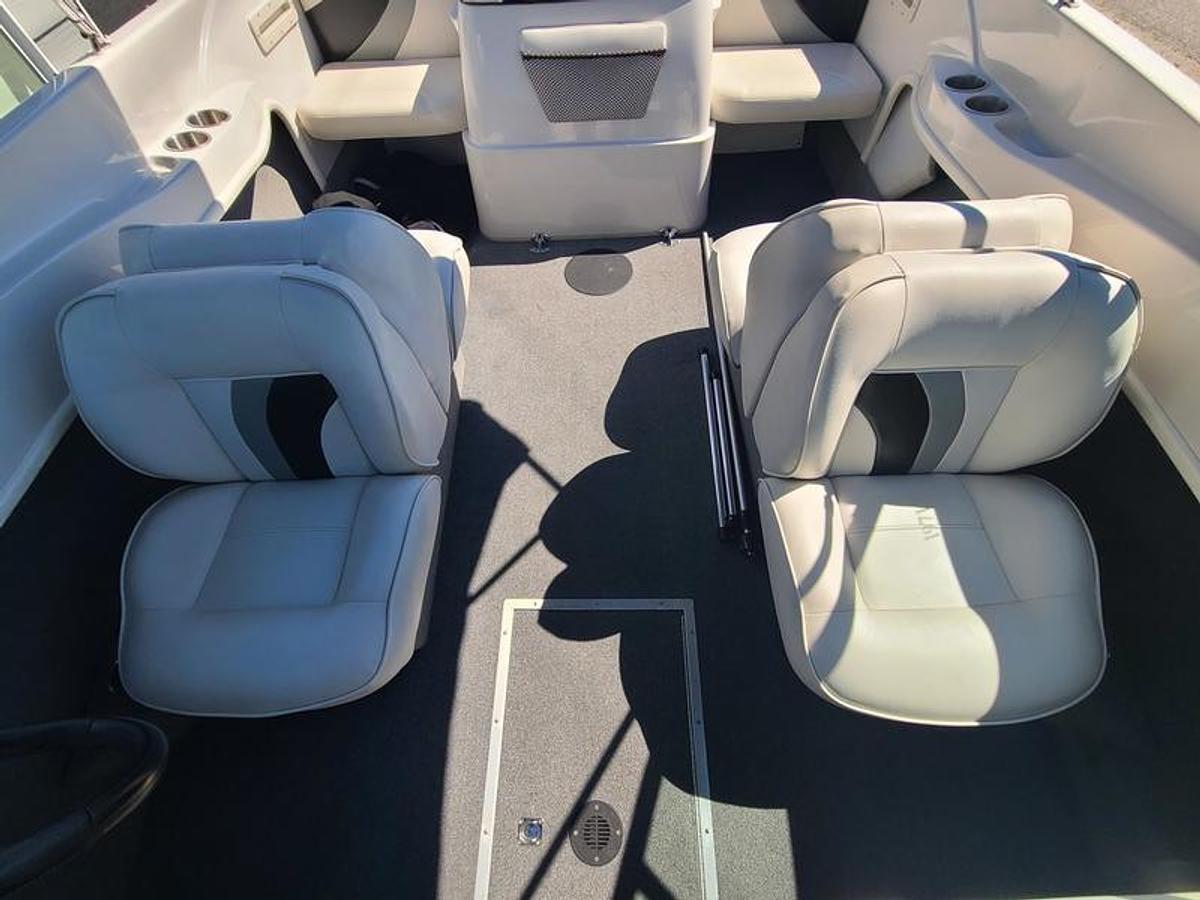 Used 2007 Reinell 197 LS