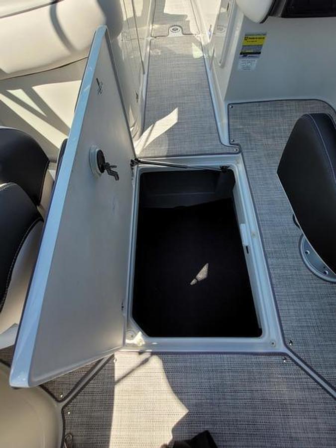 2024 Crownline 260 SS