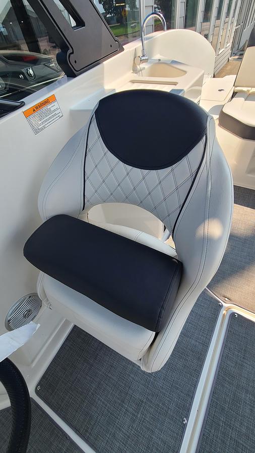 Used 2020 Bayliner DX 2250