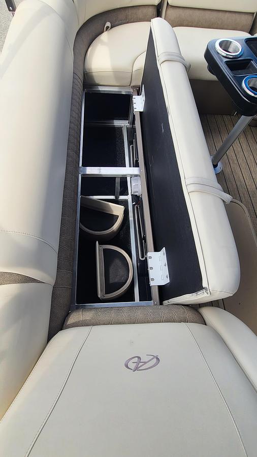 Used 2022 Avalon 27 Catalina Entertainer Funship