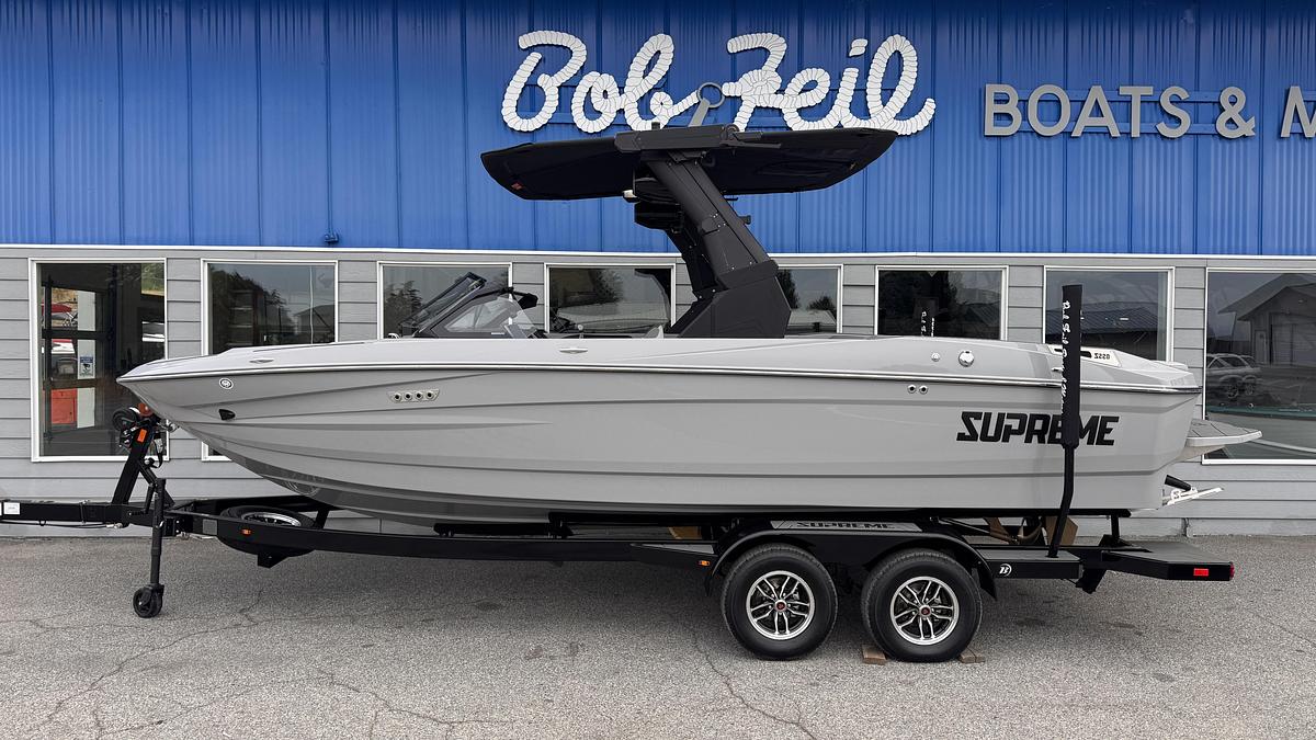 2027 Supreme Boats S220