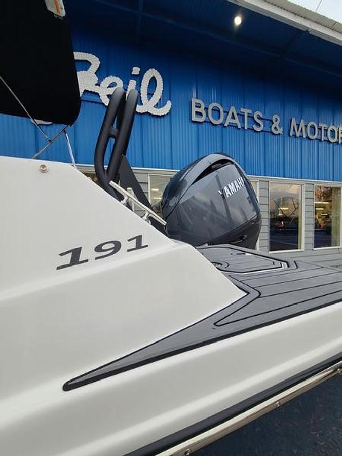 2026 Starcraft Marine SVX 191 OB