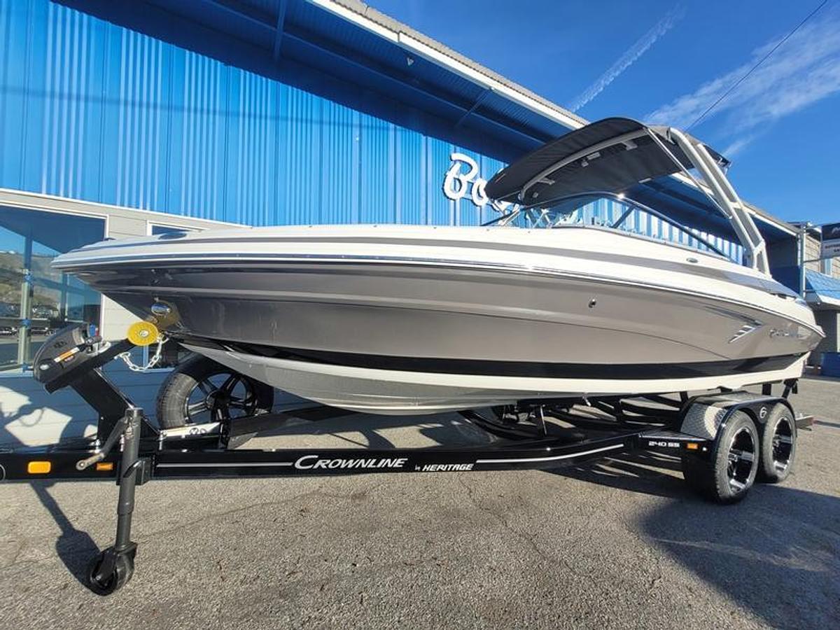 2024 Crownline 240 SS