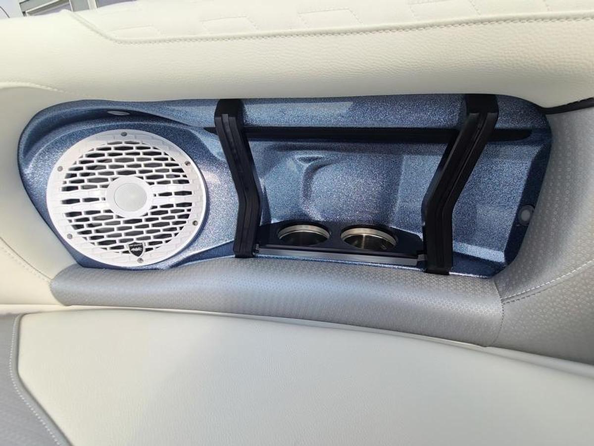 2026 Centurion Ri 230