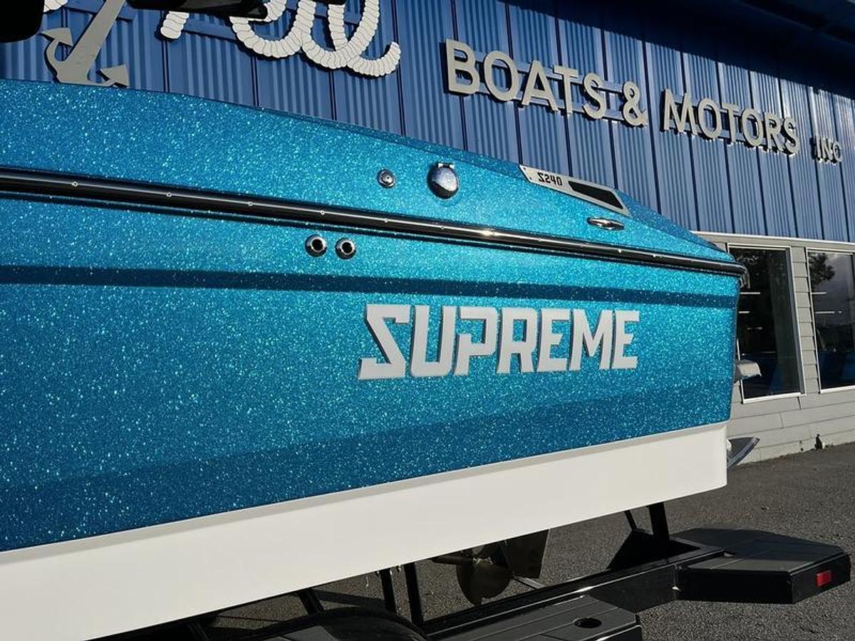 2026 Supreme Boats S240