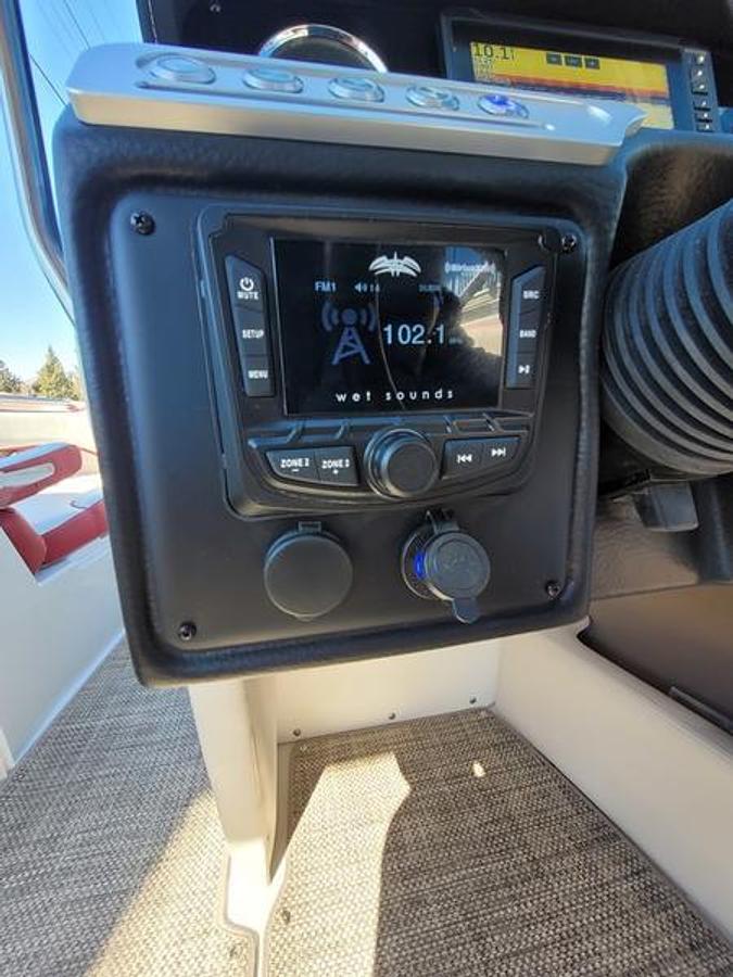 2024 Crownline 220 SS