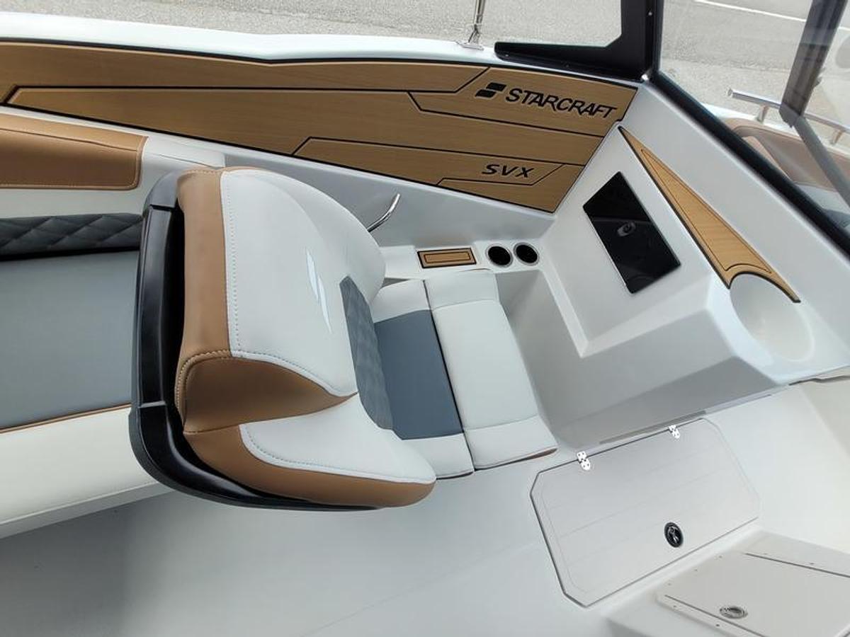 2025 Starcraft Marine SVX 210 DC OB