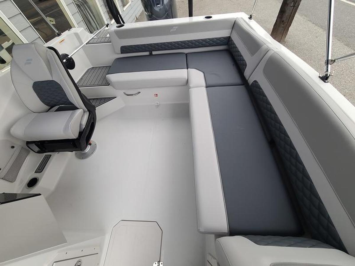 2026 Starcraft Marine SVX 191 OB