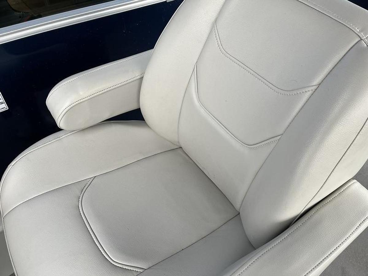 Used 2021 SunChaser GENEVA 24 CRUISE