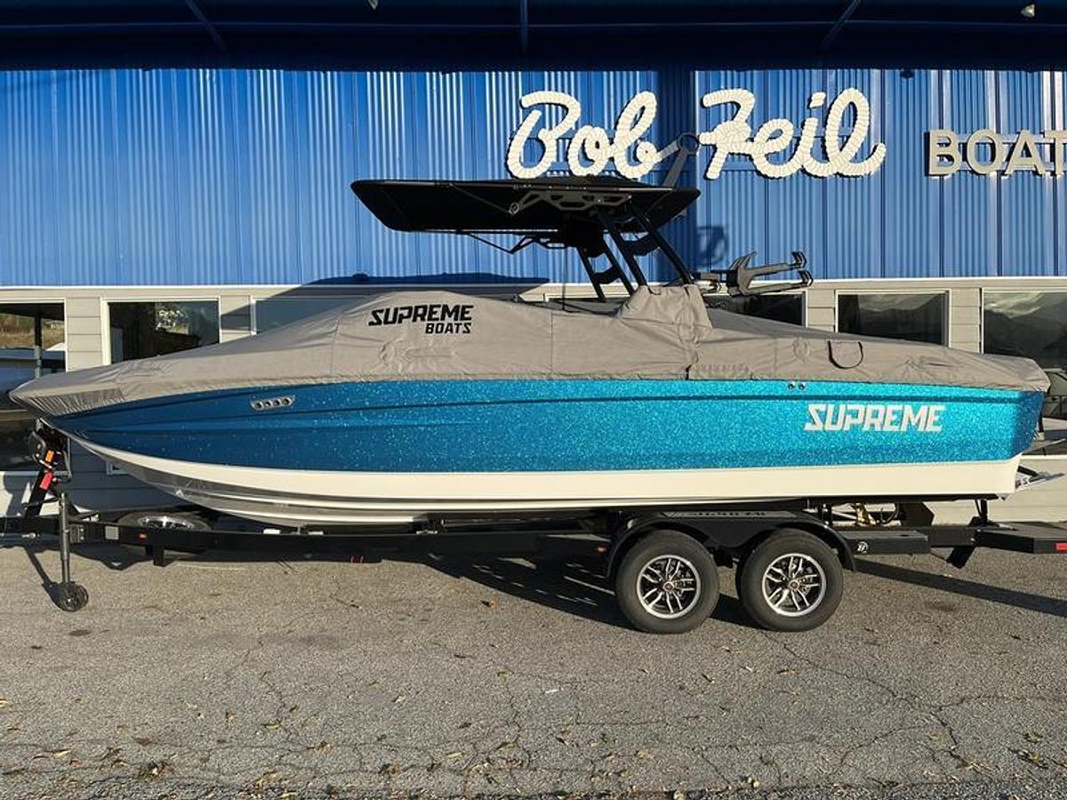 2026 Supreme Boats S240