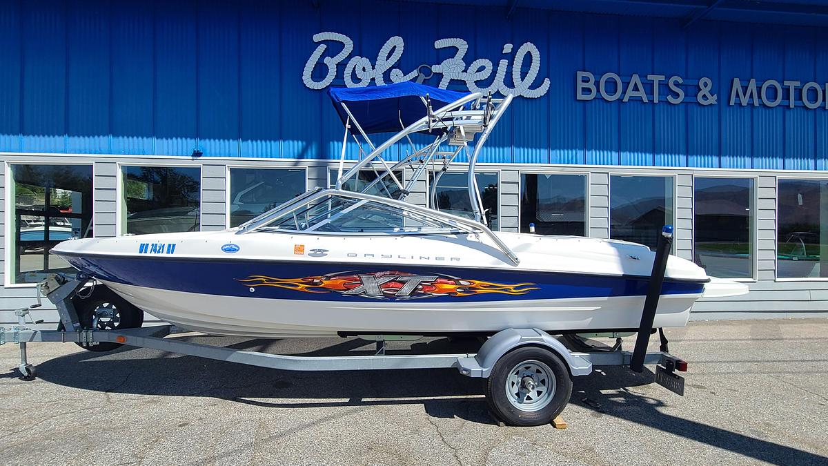 Used 2006 Bayliner 205
