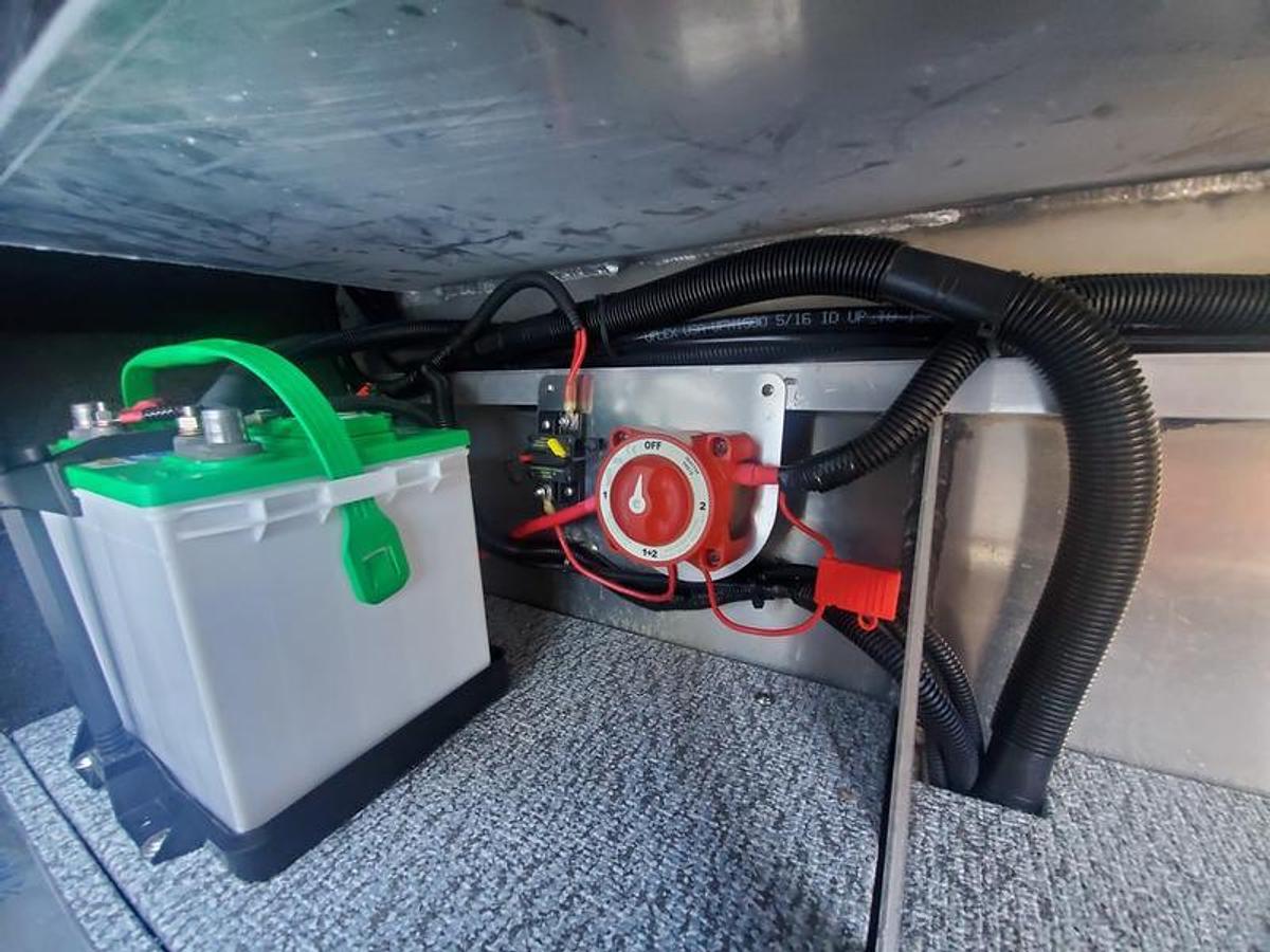 2023 Custom Weld 19/21 Wide Body OffShore Rigid Top