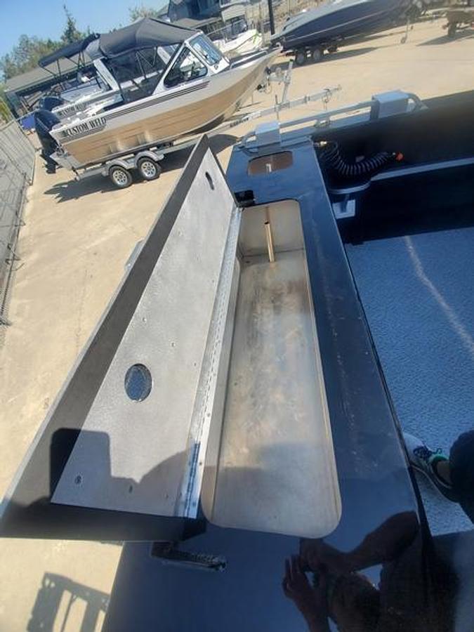 2023 Custom Weld 19/21 Wide Body OffShore Rigid Top