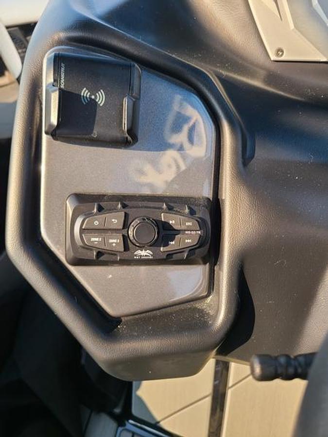 2026 Supreme Boats S220