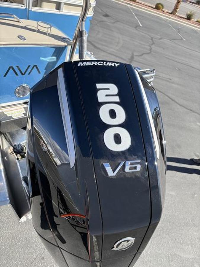 2026 Avalon Venture 85 Quad Lounger 25 FT