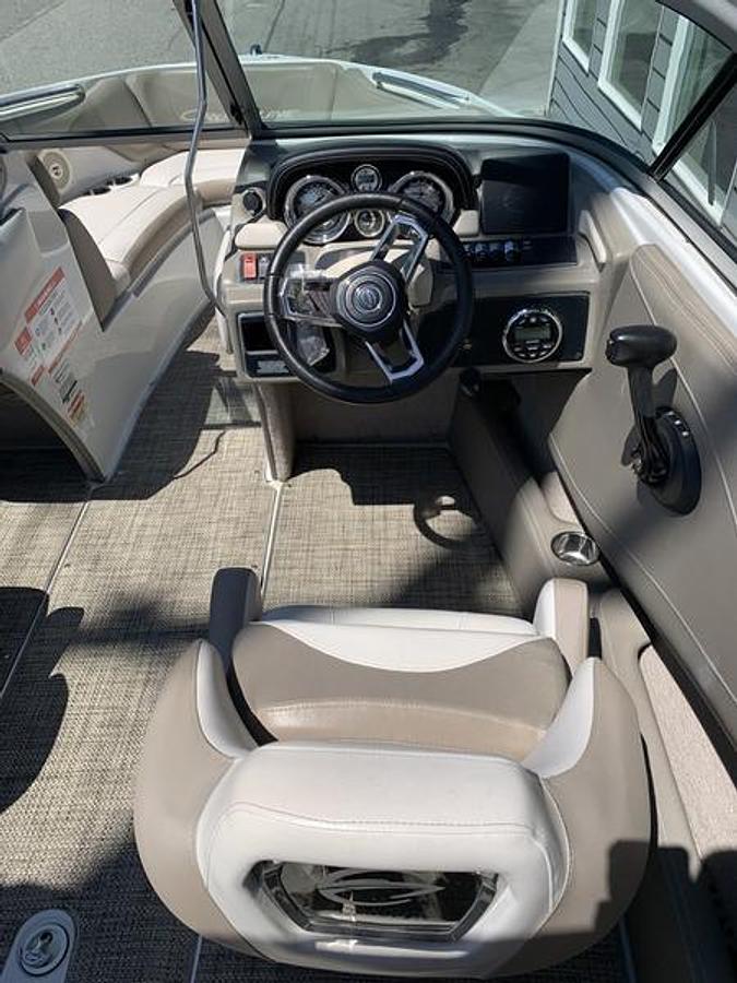 Used 2019 Crownline 215 SS