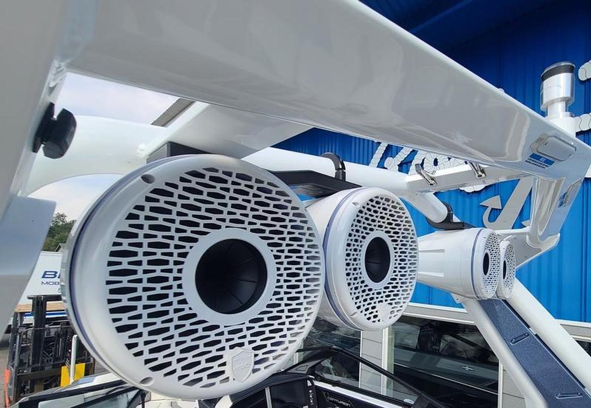 2026 Centurion Ri 230