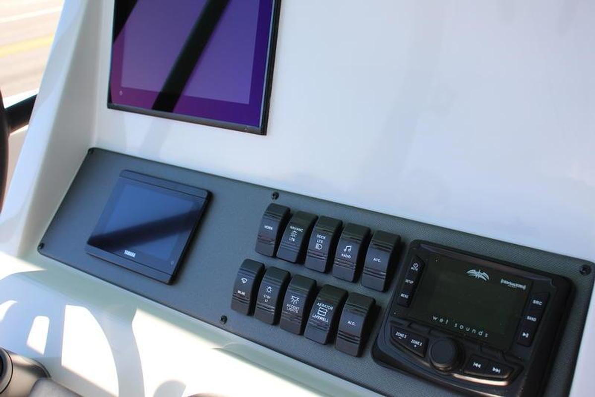 2025 Starcraft Marine SVX OB 231 CC