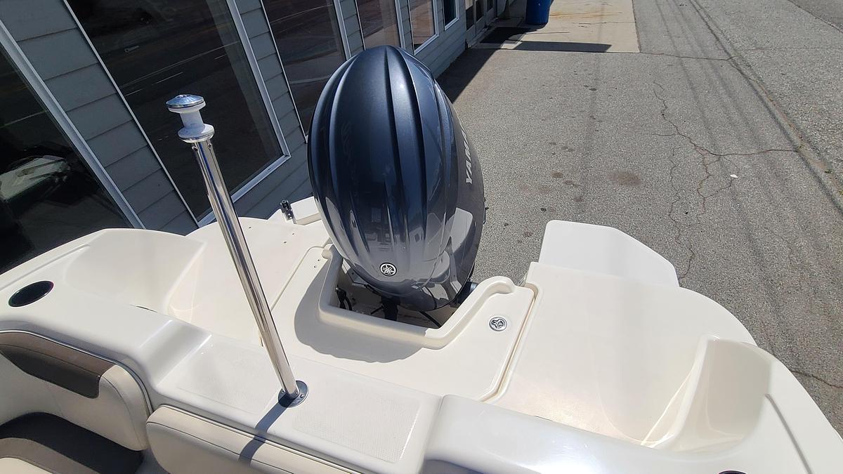 Used 2020 Bayliner E21 Element